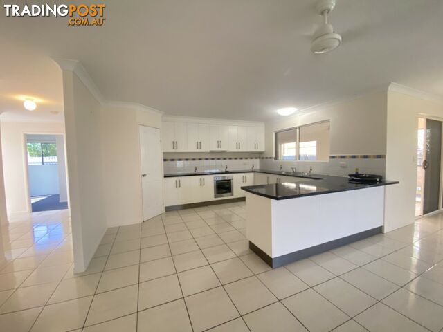 4a & 4b Russell Street BOWEN QLD 4805