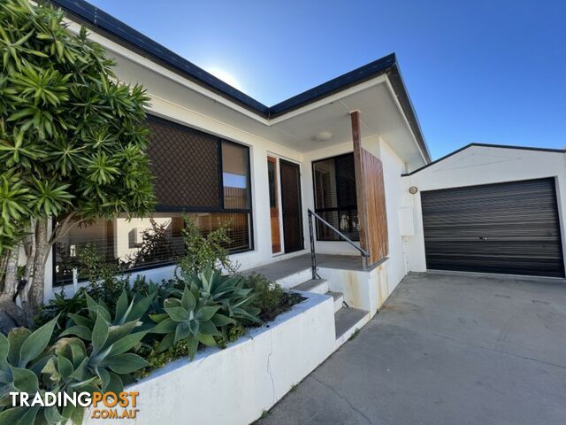 3-13 Queens Road BOWEN QLD 4805