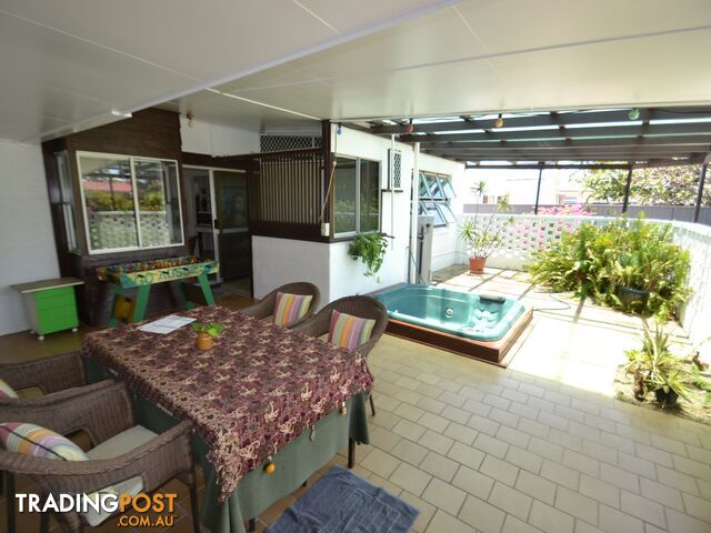 15 Golf Links BOWEN QLD 4805