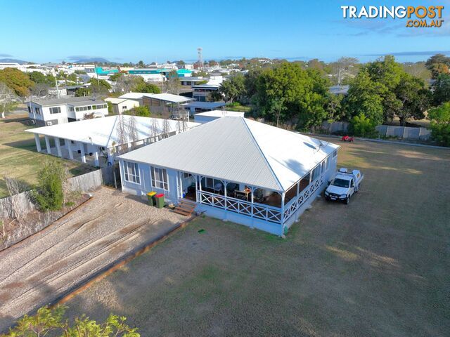 12 Dalrymple Street BOWEN QLD 4805