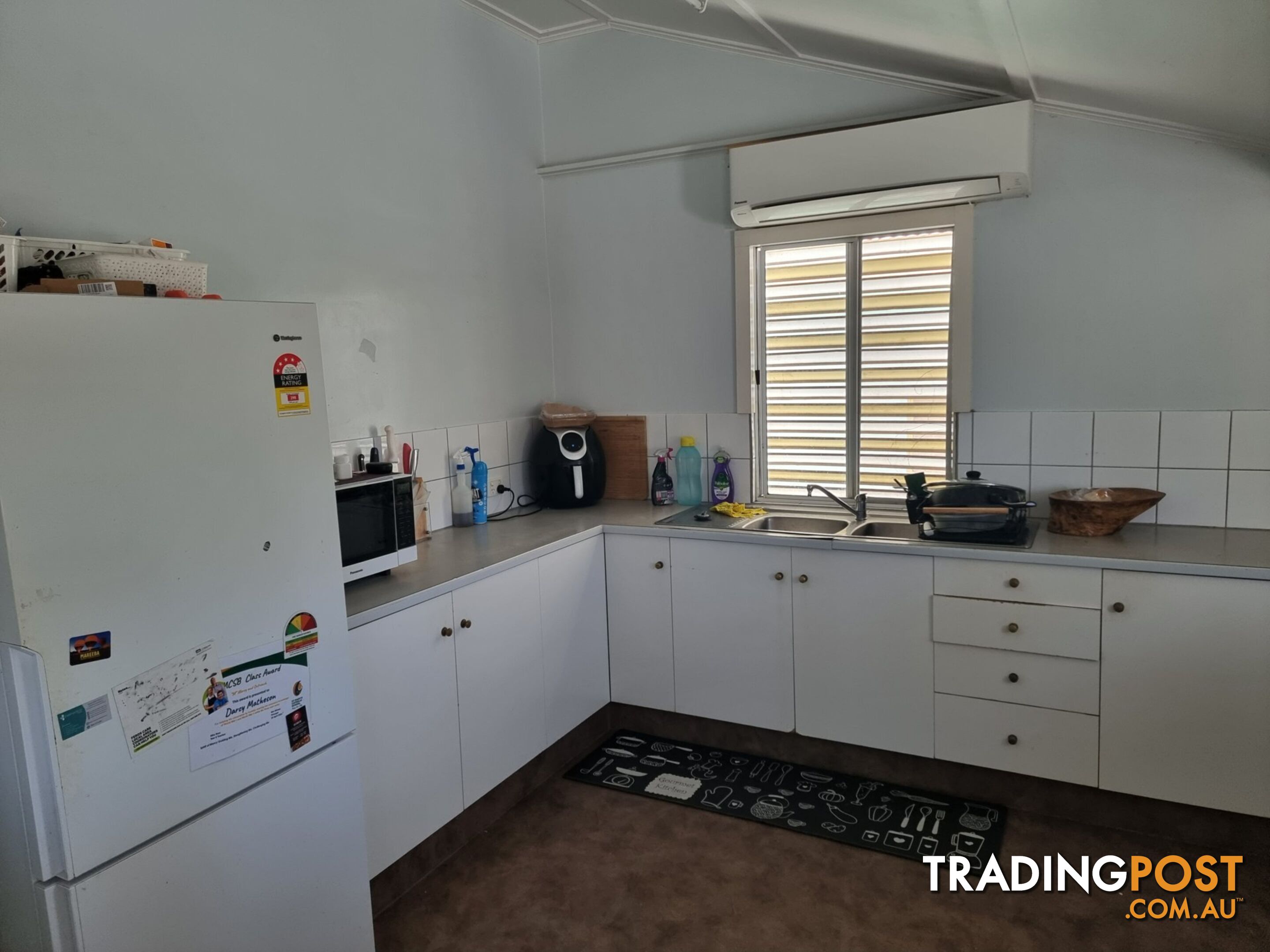 24 Dalrymple St BOWEN QLD 4805