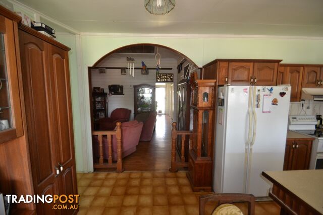 69 Poole St BOWEN QLD 4805