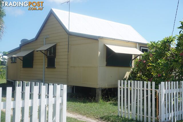 16 George BOWEN QLD 4805