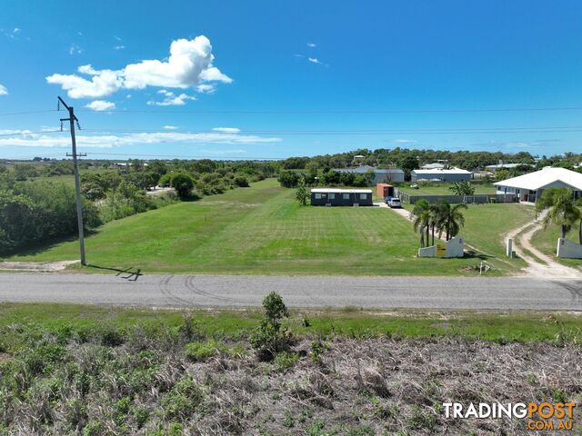 104 Drays Road BOWEN QLD 4805