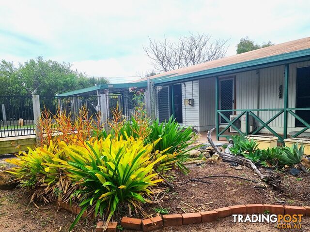 27 Gilbert Street BOWEN QLD 4805