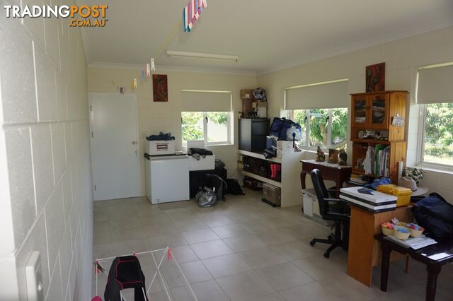 12 Inverdon Road BOWEN QLD 4805