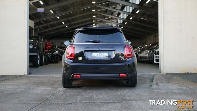 2021 Mini Hatch  F56 LCI-2 Cooper SE Classic Hatchback