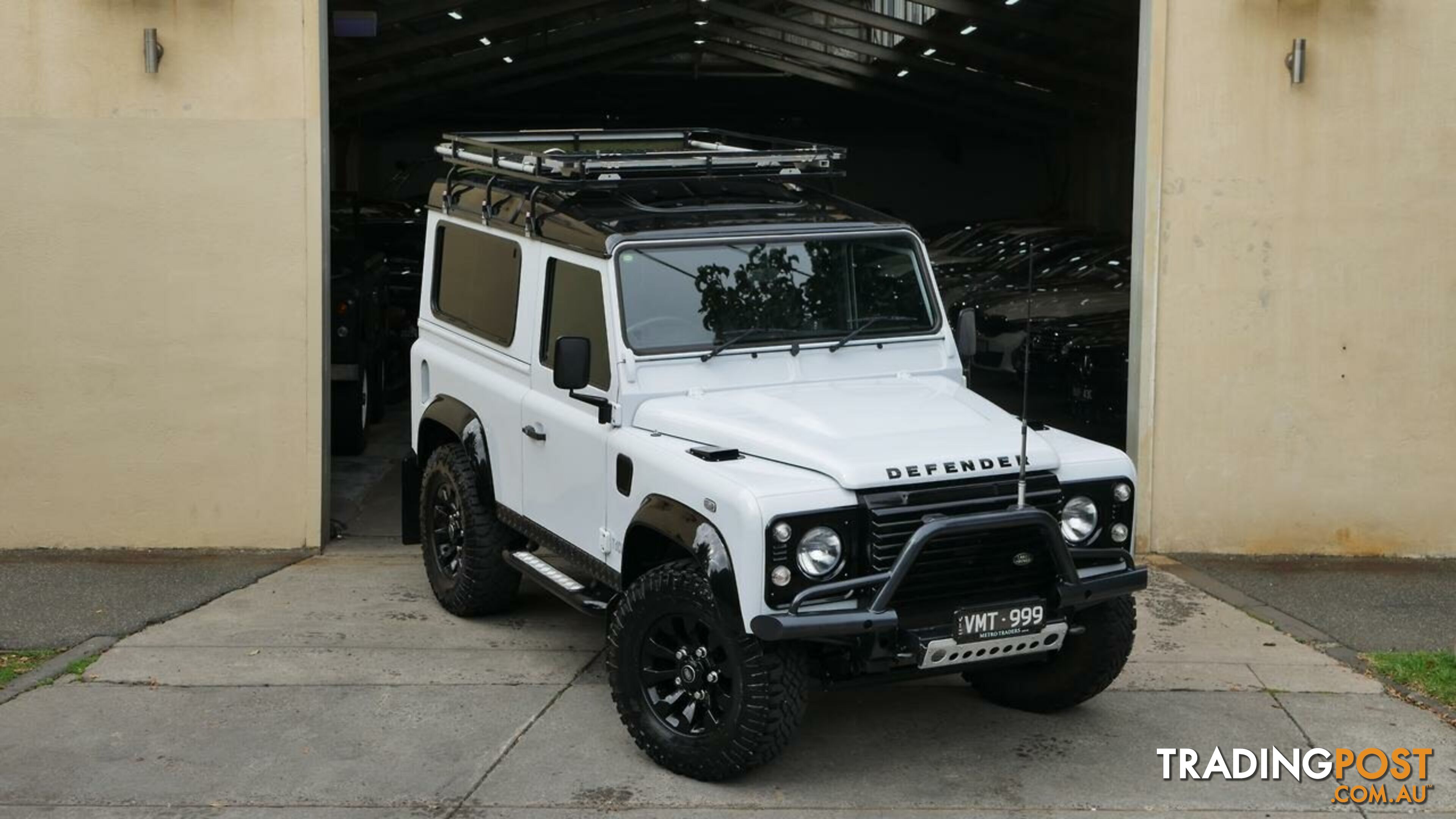 2016 Land Rover Defender  90 16MY Standard Wagon