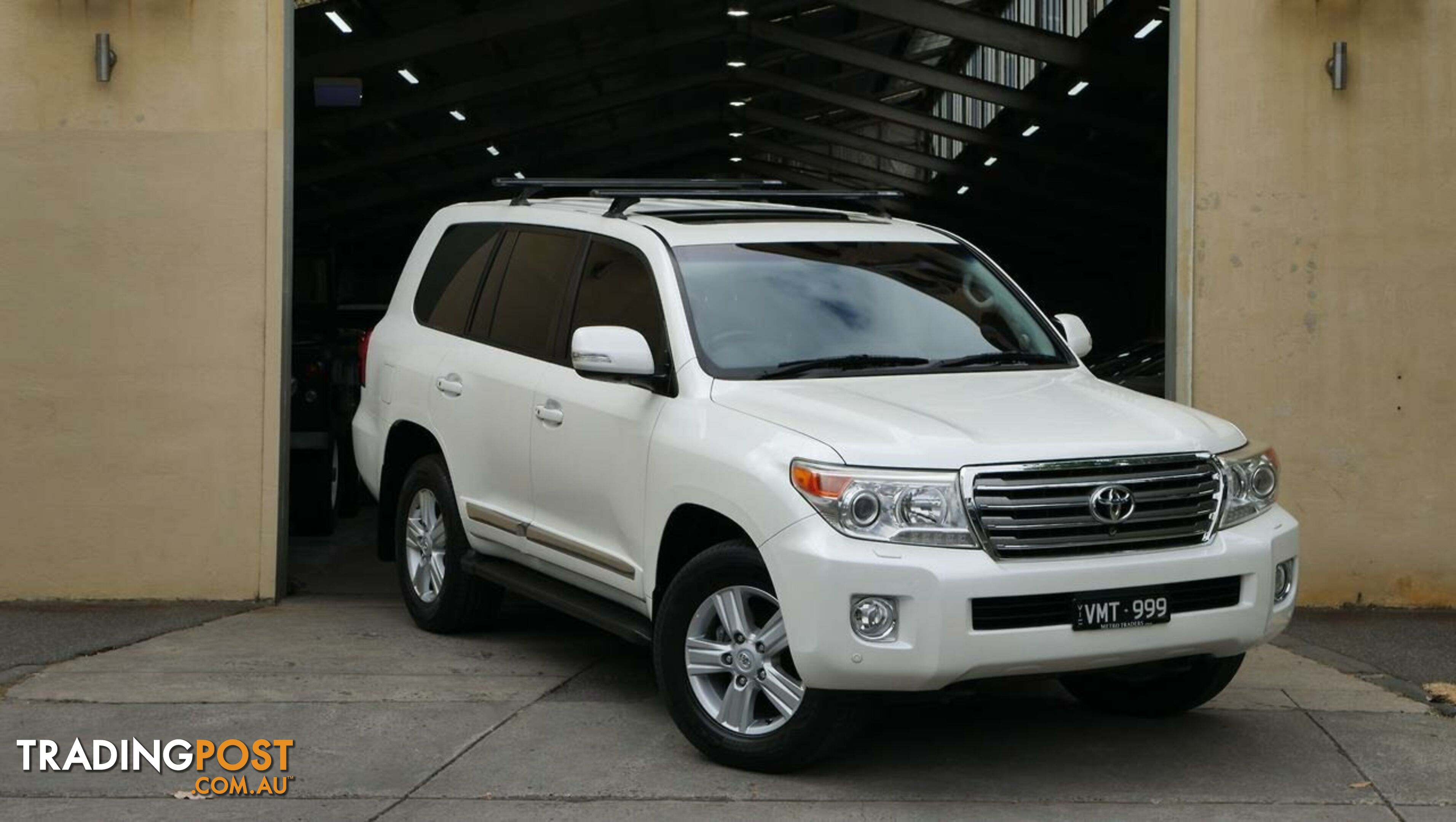 2013 Toyota Landcruiser  VDJ200R MY12 Sahara Wagon