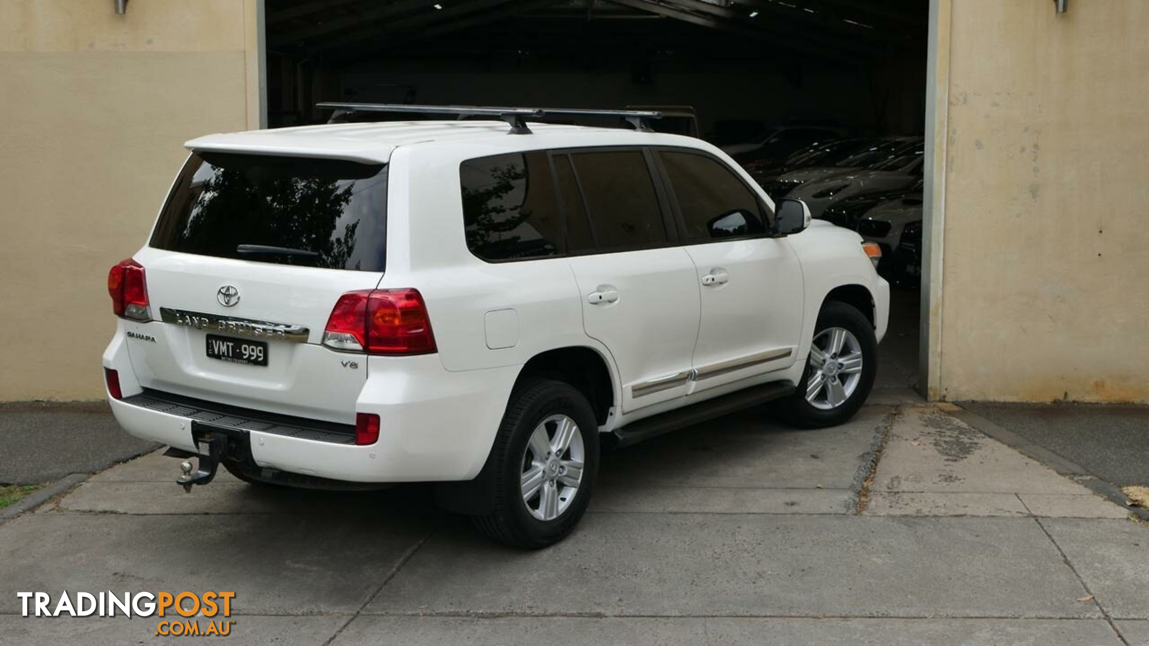 2013 Toyota Landcruiser  VDJ200R MY12 Sahara Wagon