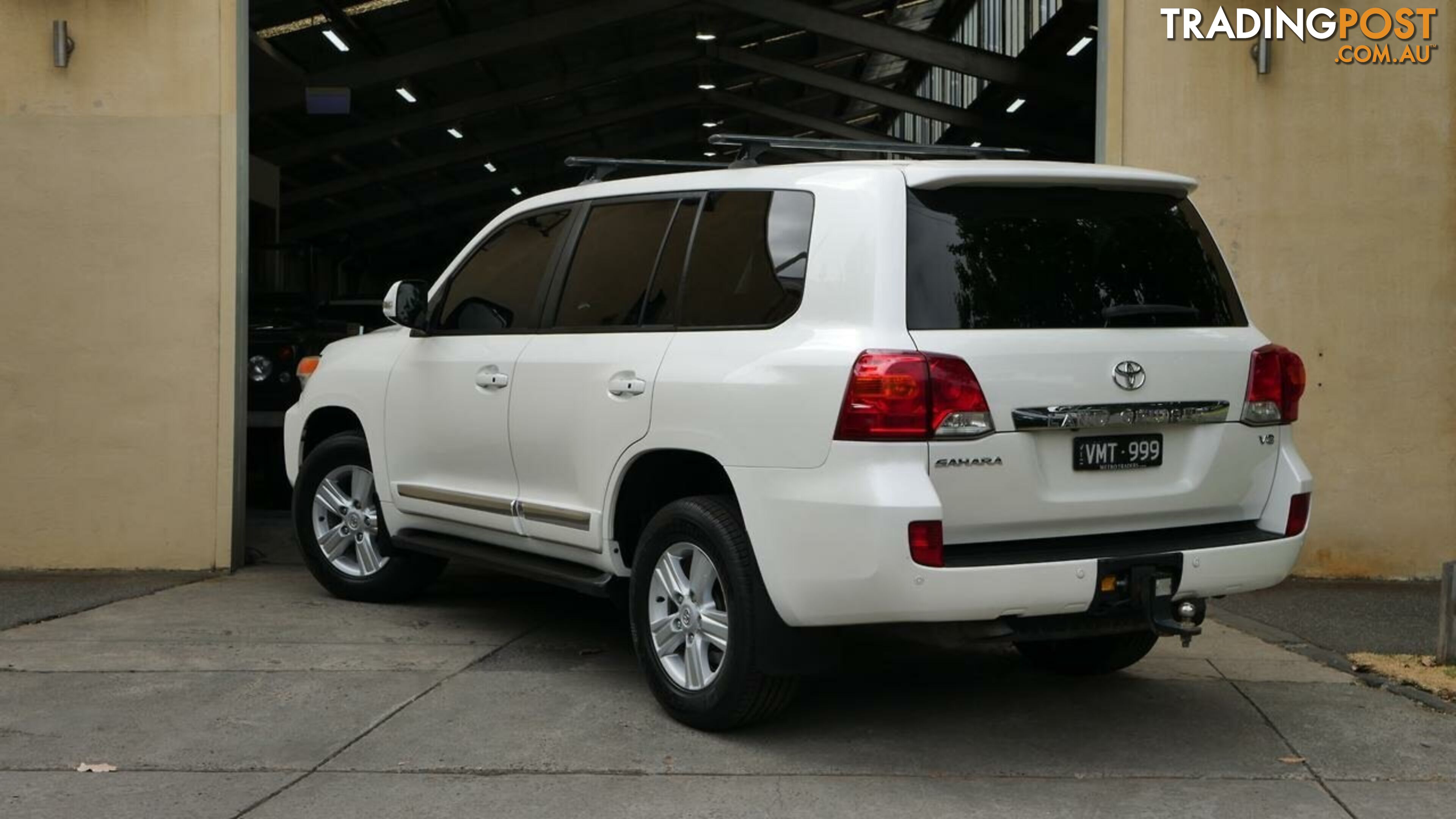 2013 Toyota Landcruiser  VDJ200R MY12 Sahara Wagon