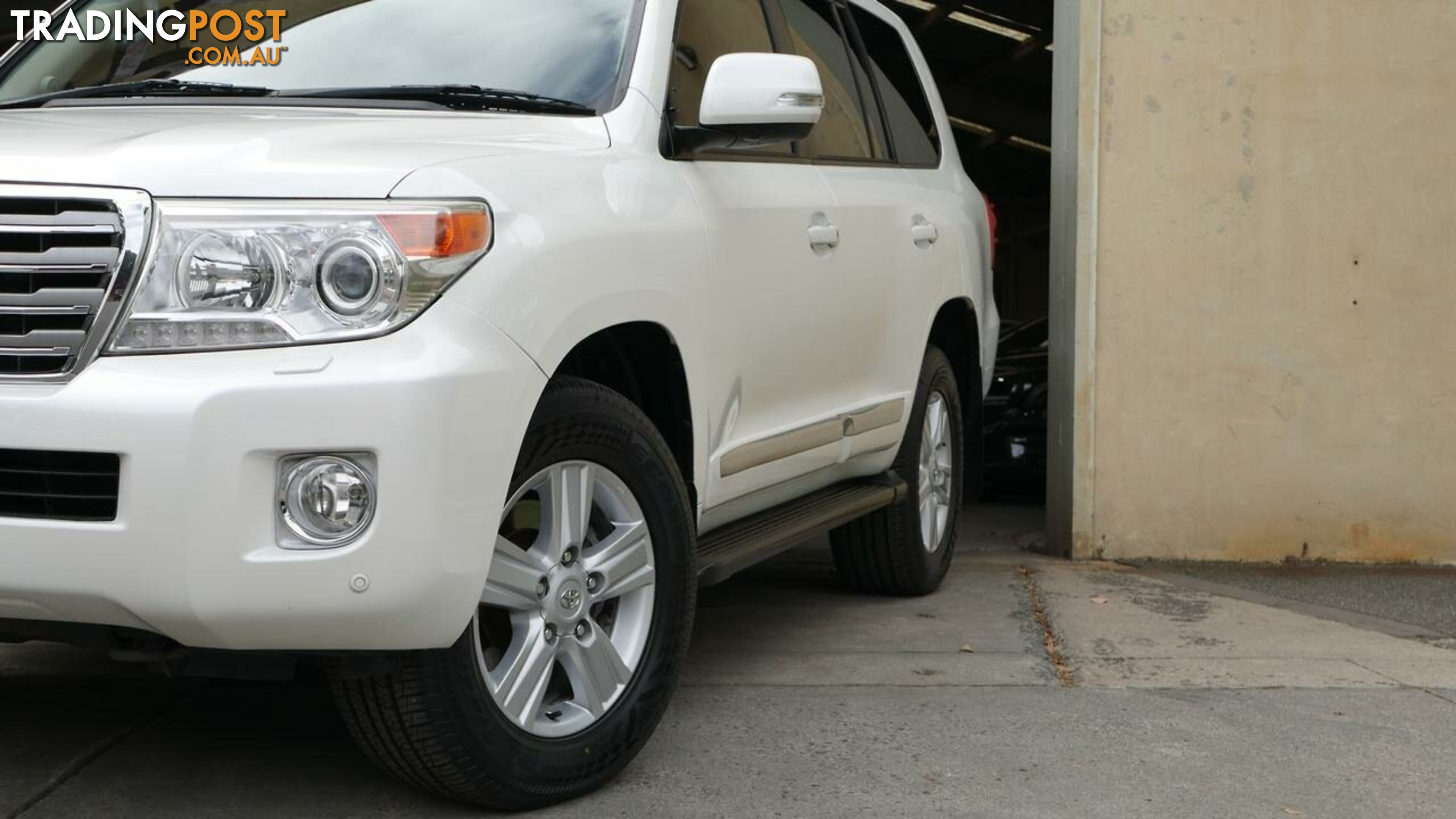 2013 Toyota Landcruiser  VDJ200R MY12 Sahara Wagon