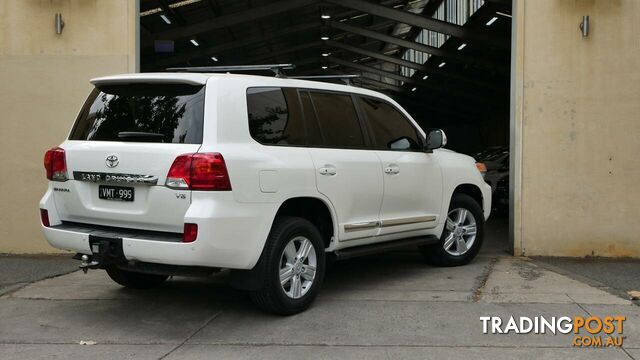 2013 Toyota Landcruiser  VDJ200R MY12 Sahara Wagon