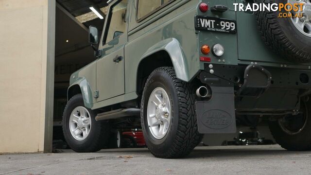 2015 Land Rover Defender  90 16MY Standard Wagon