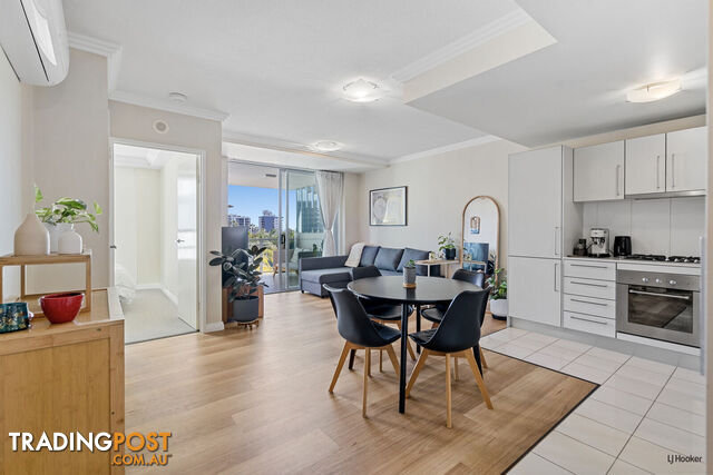 1202/10 Fifth Avenue PALM BEACH QLD 4221