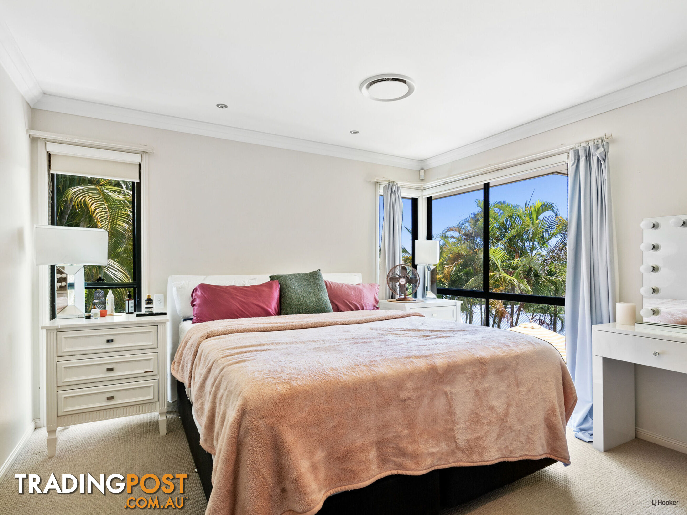 11 Kukulies Court CURRUMBIN WATERS QLD 4223