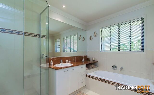 11 Kukulies Court CURRUMBIN WATERS QLD 4223