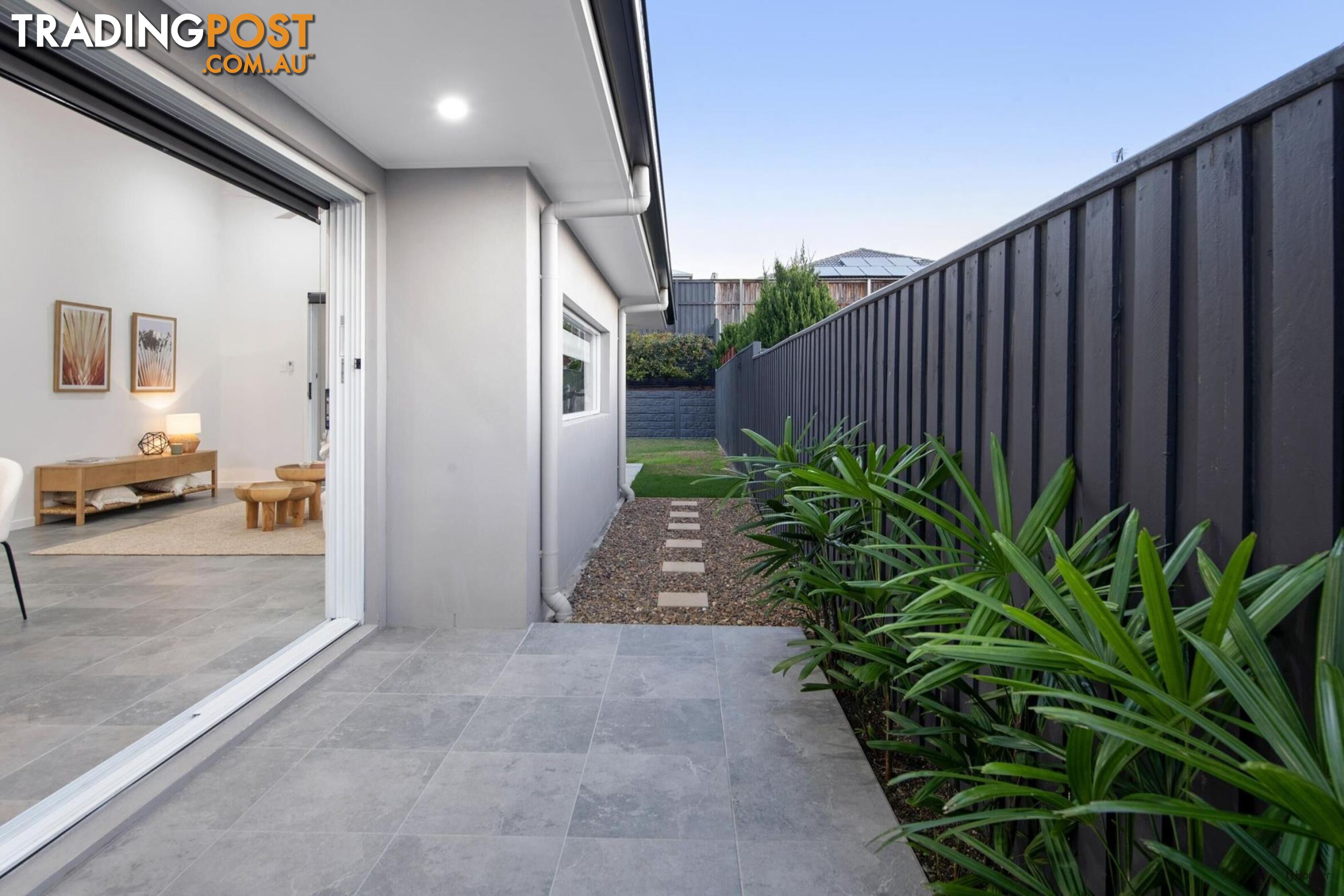 5 Fry Court PIMPAMA QLD 4209