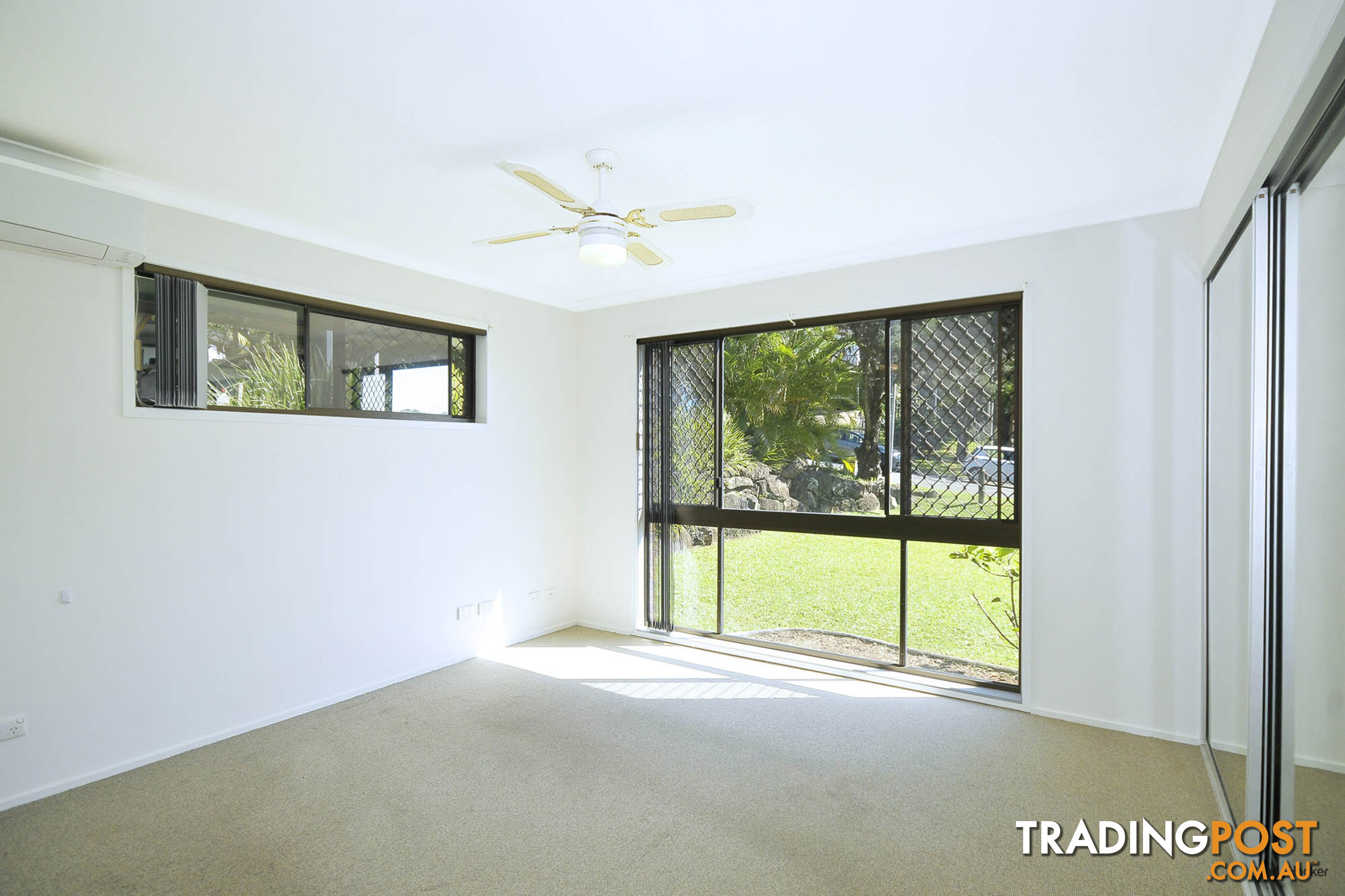 20 Hillcot Street CURRUMBIN WATERS QLD 4223