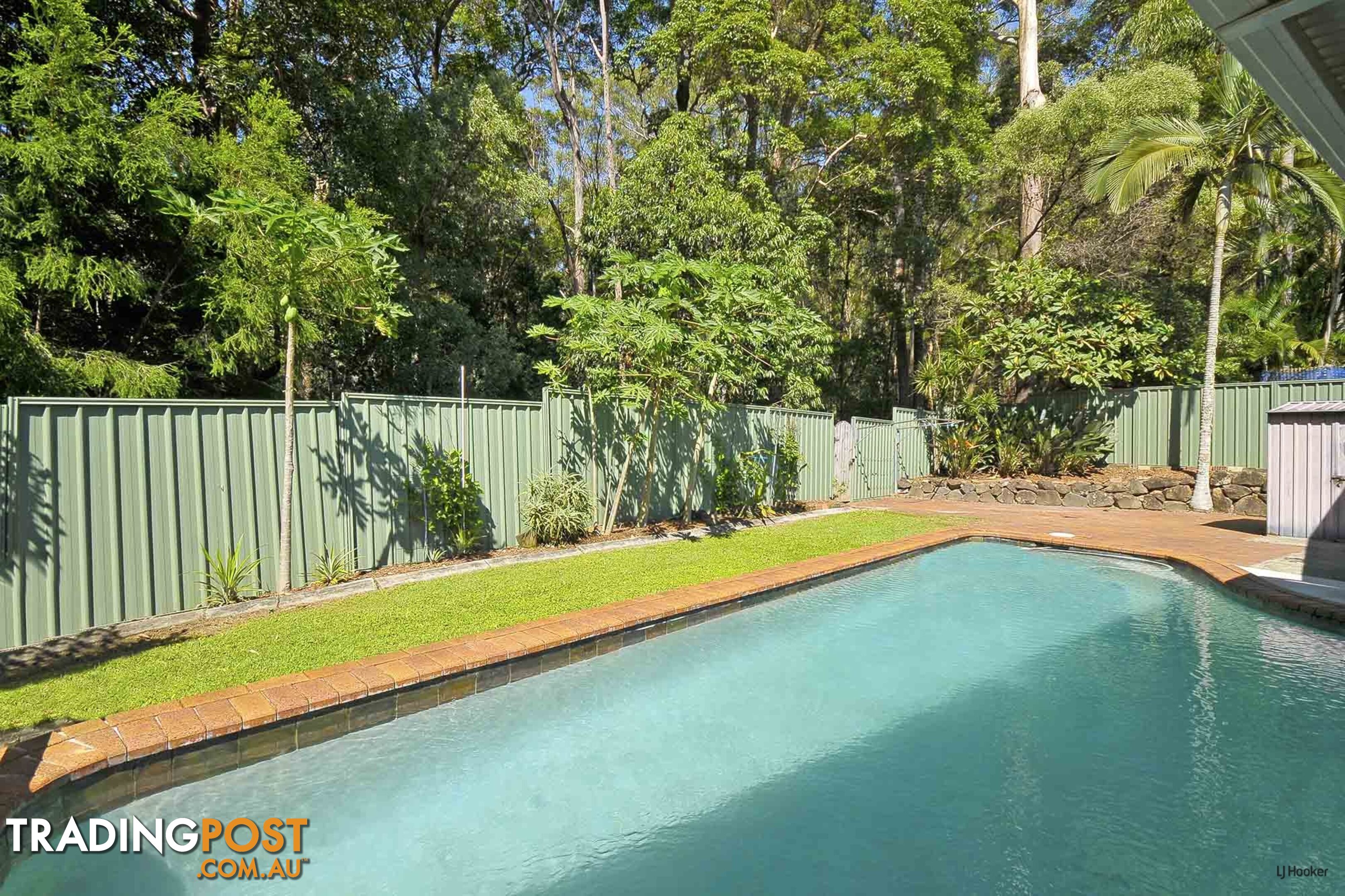 20 Hillcot Street CURRUMBIN WATERS QLD 4223