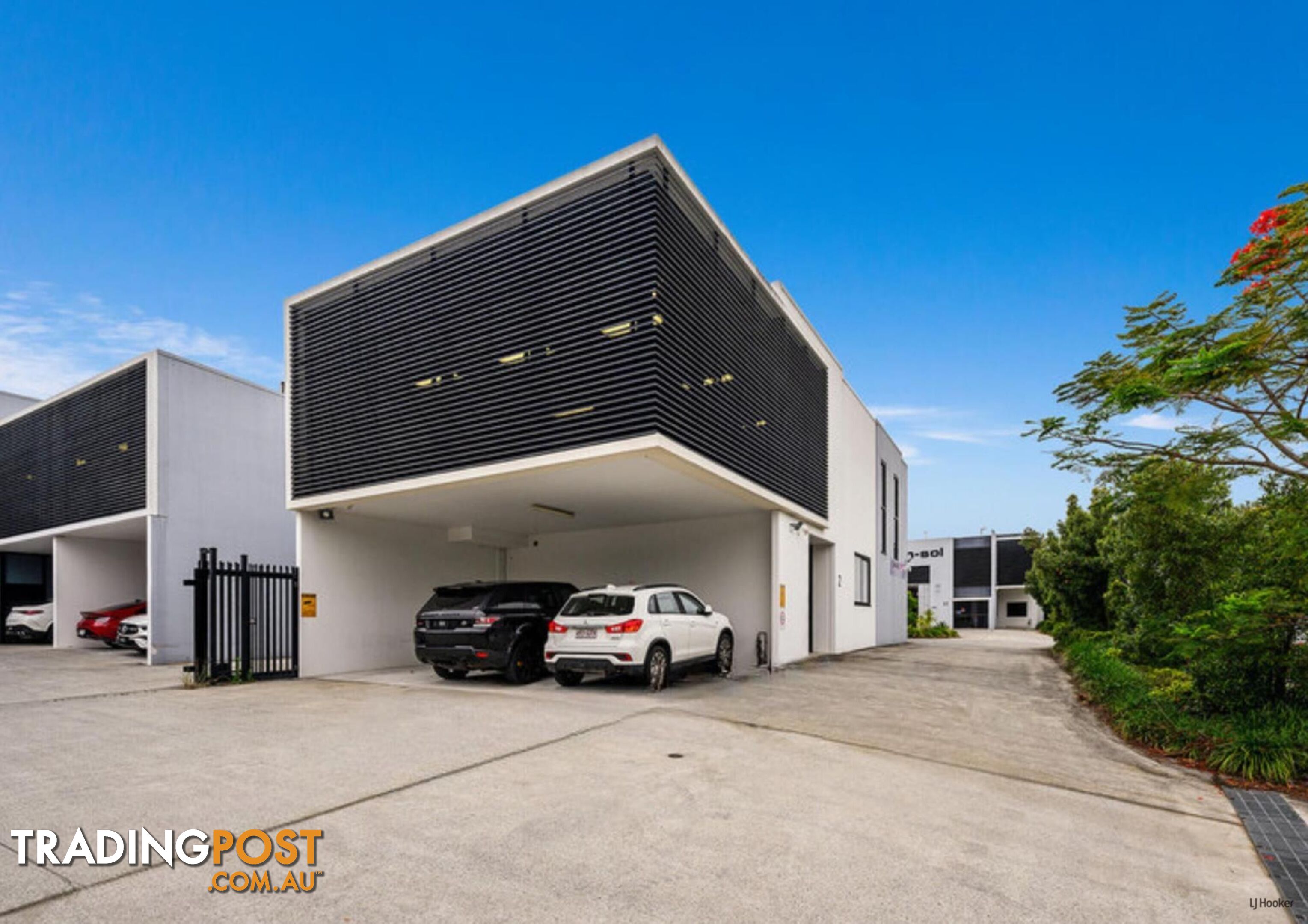 2/14 Harrington Street ARUNDEL QLD 4214