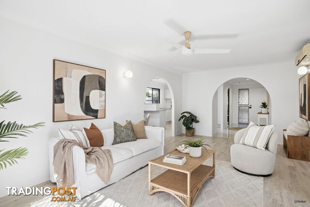 155 Markeri Street MERMAID WATERS QLD 4218