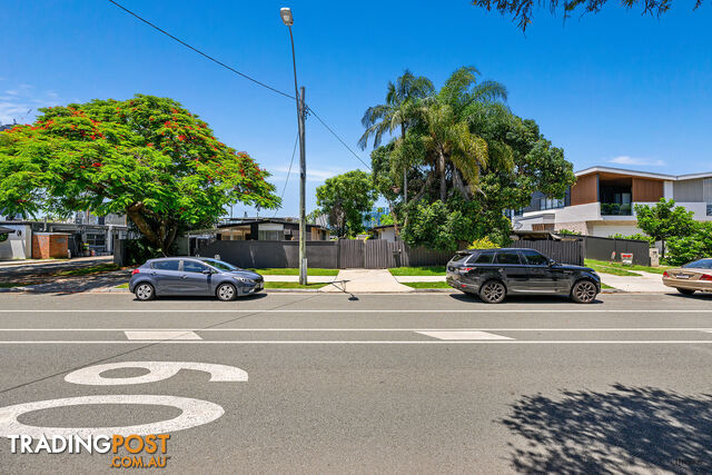 18 & 20 T E Peters Drive BROADBEACH WATERS QLD 4218