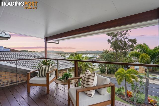 15 Darnel Street ELANORA QLD 4221