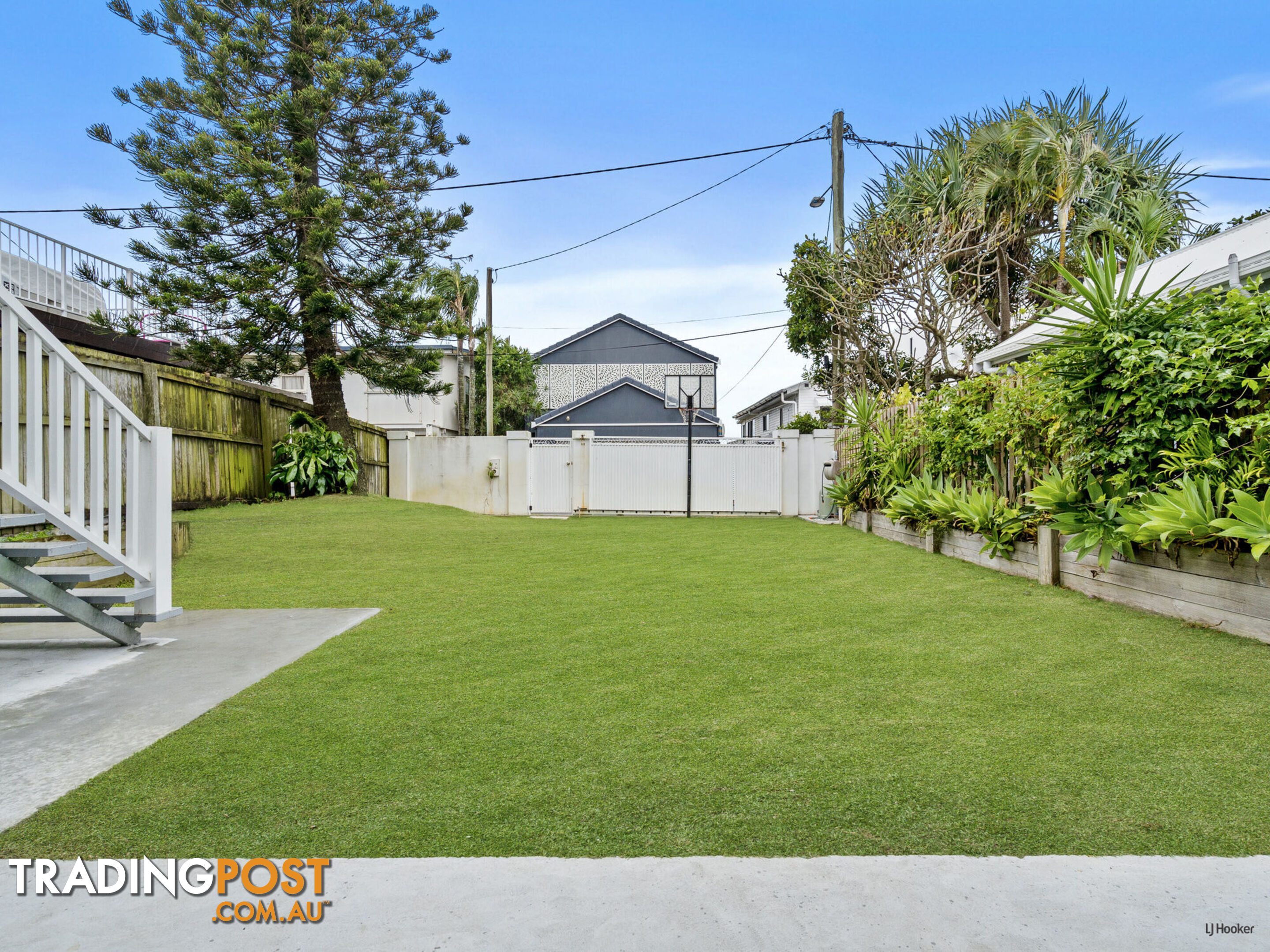 236 Jefferson Lane PALM BEACH QLD 4221