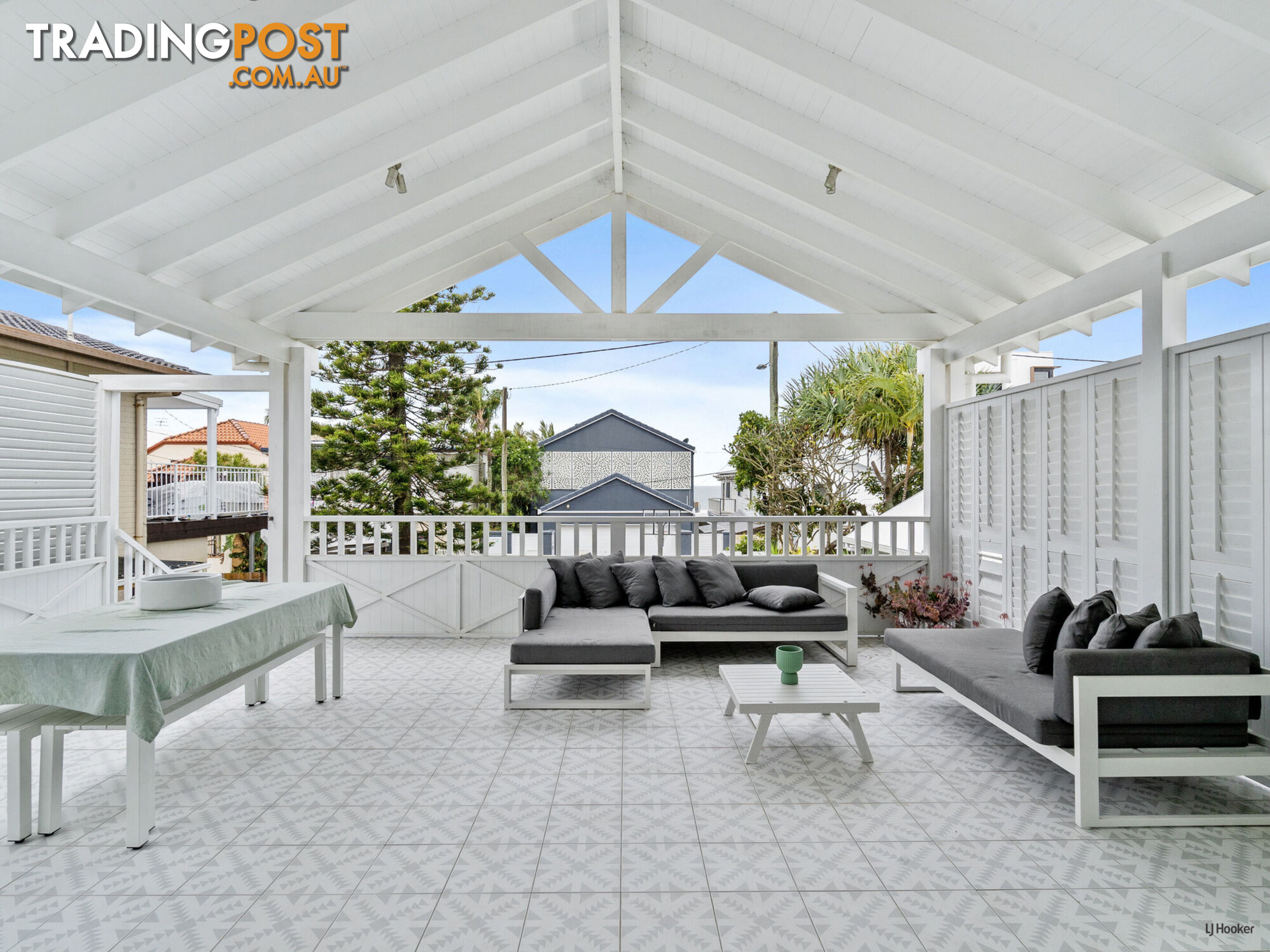 236 Jefferson Lane PALM BEACH QLD 4221