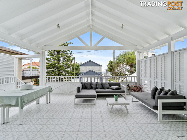 236 Jefferson Lane PALM BEACH QLD 4221