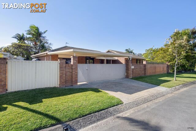 54 Bienvenue Drive CURRUMBIN WATERS QLD 4223