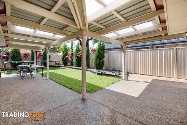 8 Chippendale Crescent CURRUMBIN WATERS QLD 4223