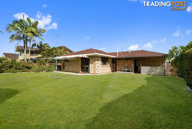 9 Kurrajong Court PALM BEACH QLD 4221