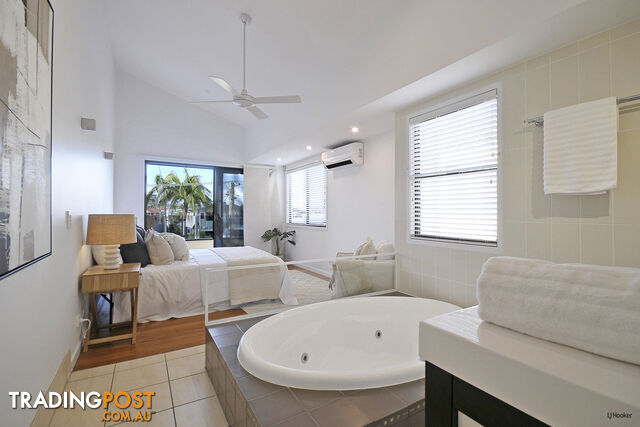 1/13 Thirteenth Avenue PALM BEACH QLD 4221