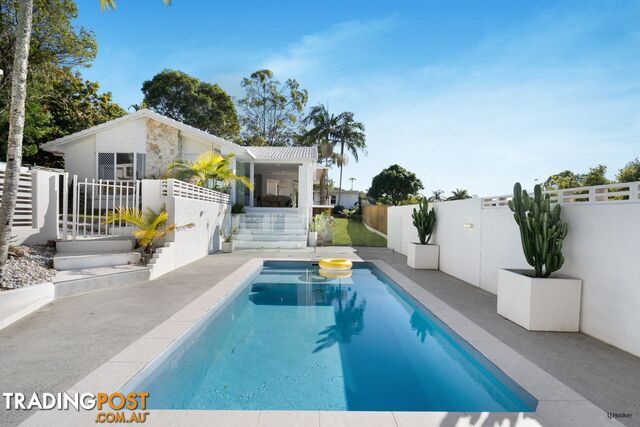 7 Swanbourne Way ELANORA QLD 4221