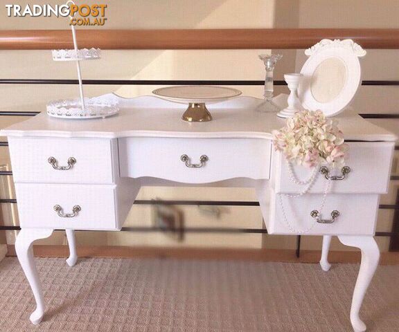 Queen Ann dressing table for hire! Only $70