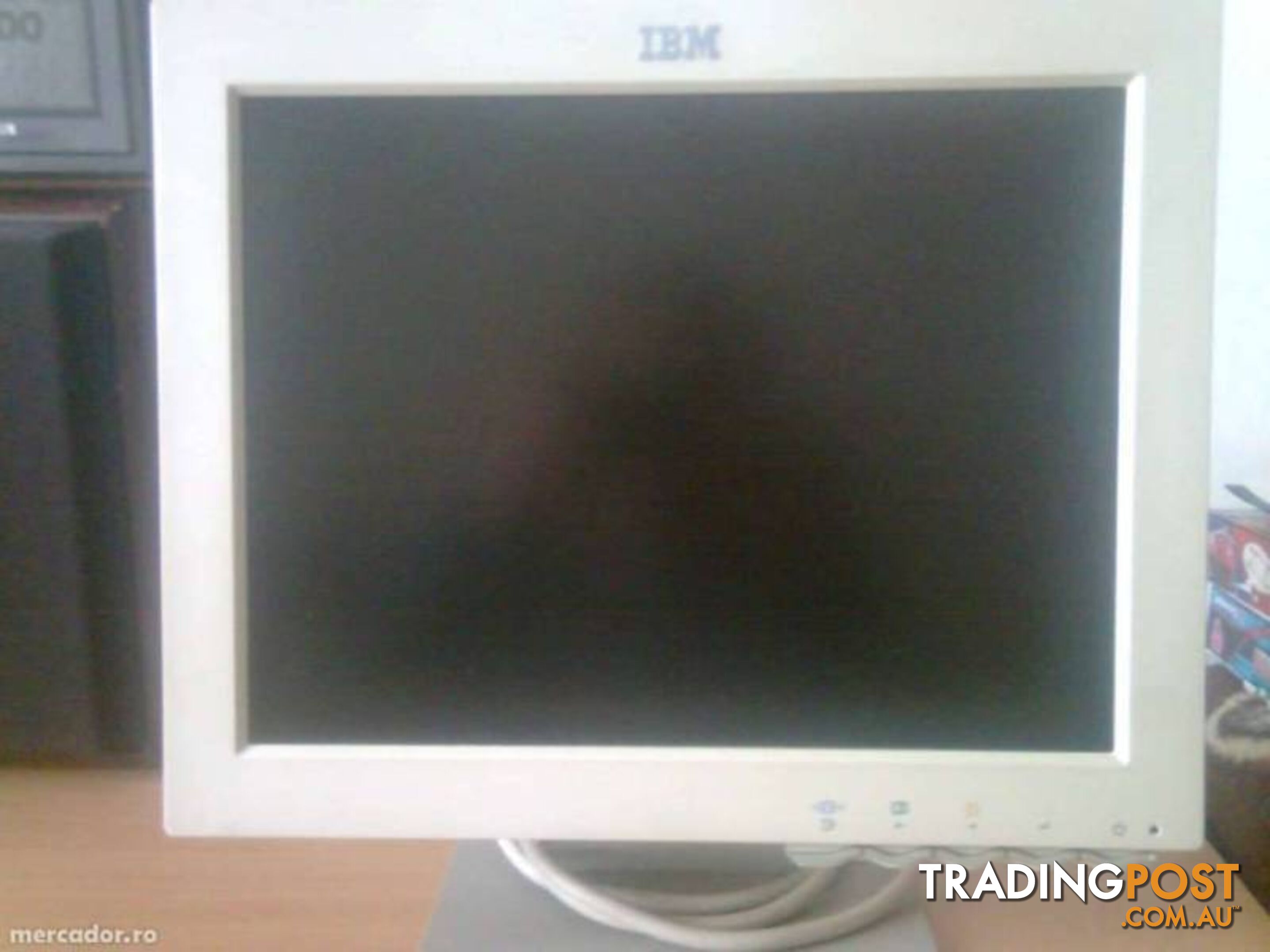 Monitor LCD Model IBM 9512-HWO PERFECT WORKING CONDITION 15 INC