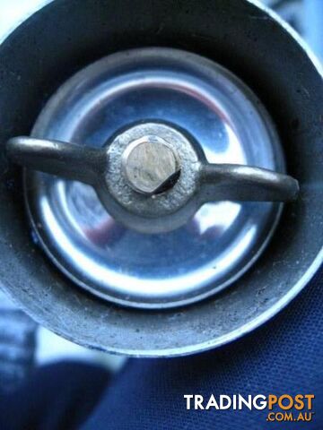 Alvey Standard Size Yabby/Live Bait Pump- Stainless Barrel - photo 2 of 6