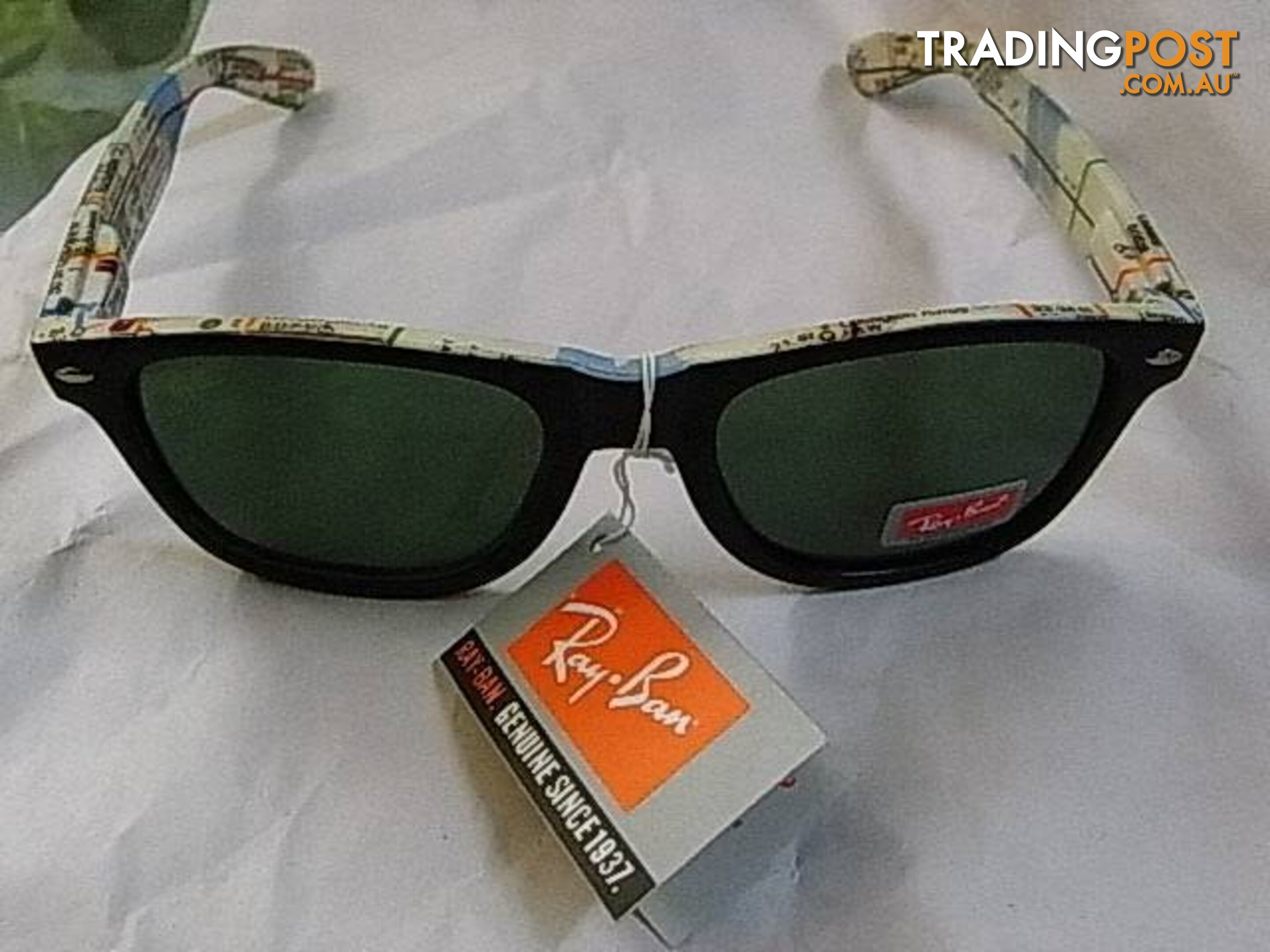 NEW RAYBAN POLARIZED SUNLESSES WAYFERER