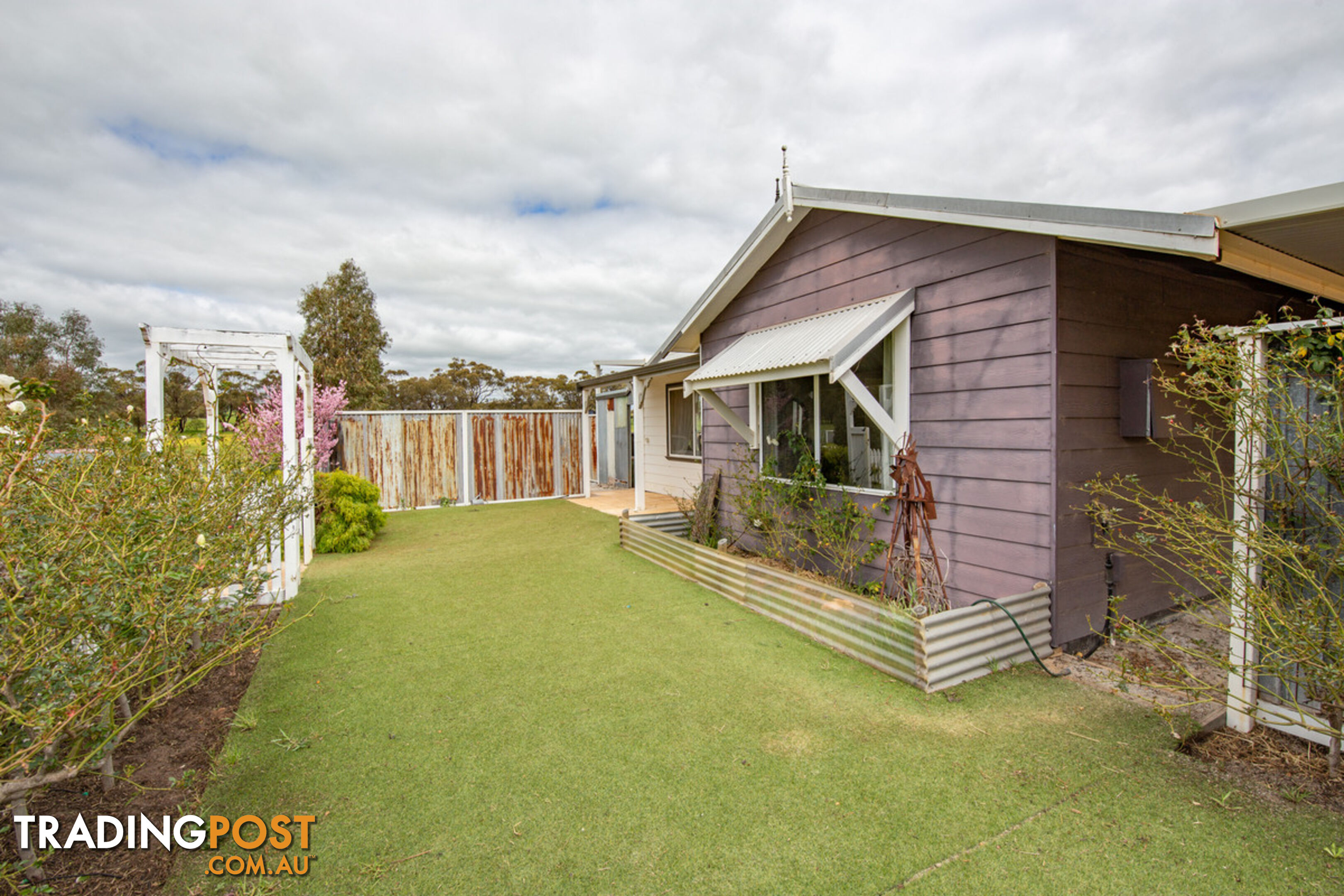 13 Walkey Close Bejoording WA 6566