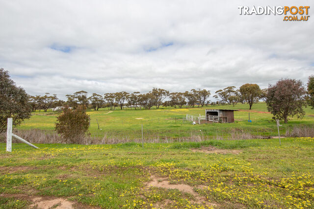 13 Walkey Close Bejoording WA 6566