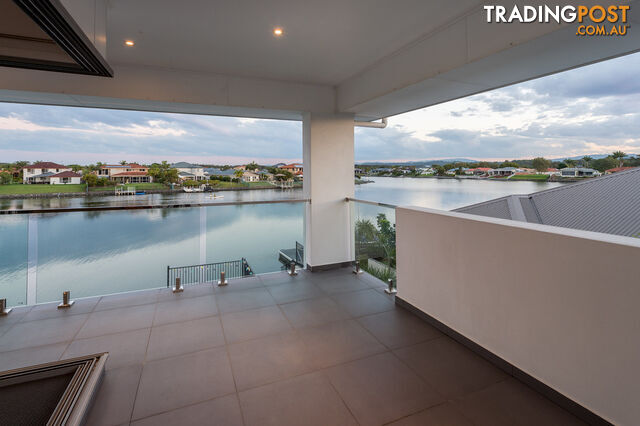 124 The Peninsula HELENSVALE QLD 4212