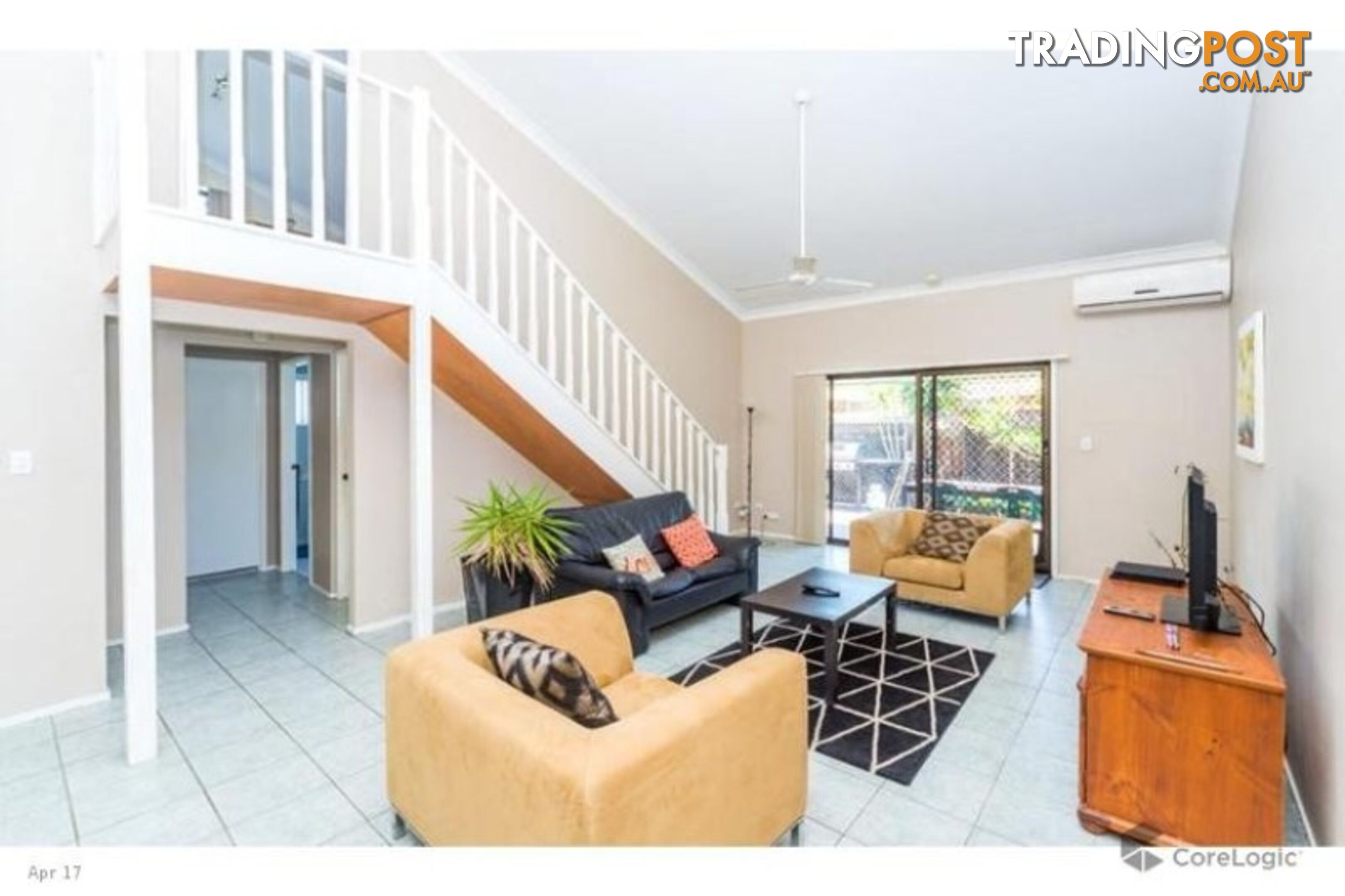2/140 Oxley Drive PARADISE POINT QLD 4216