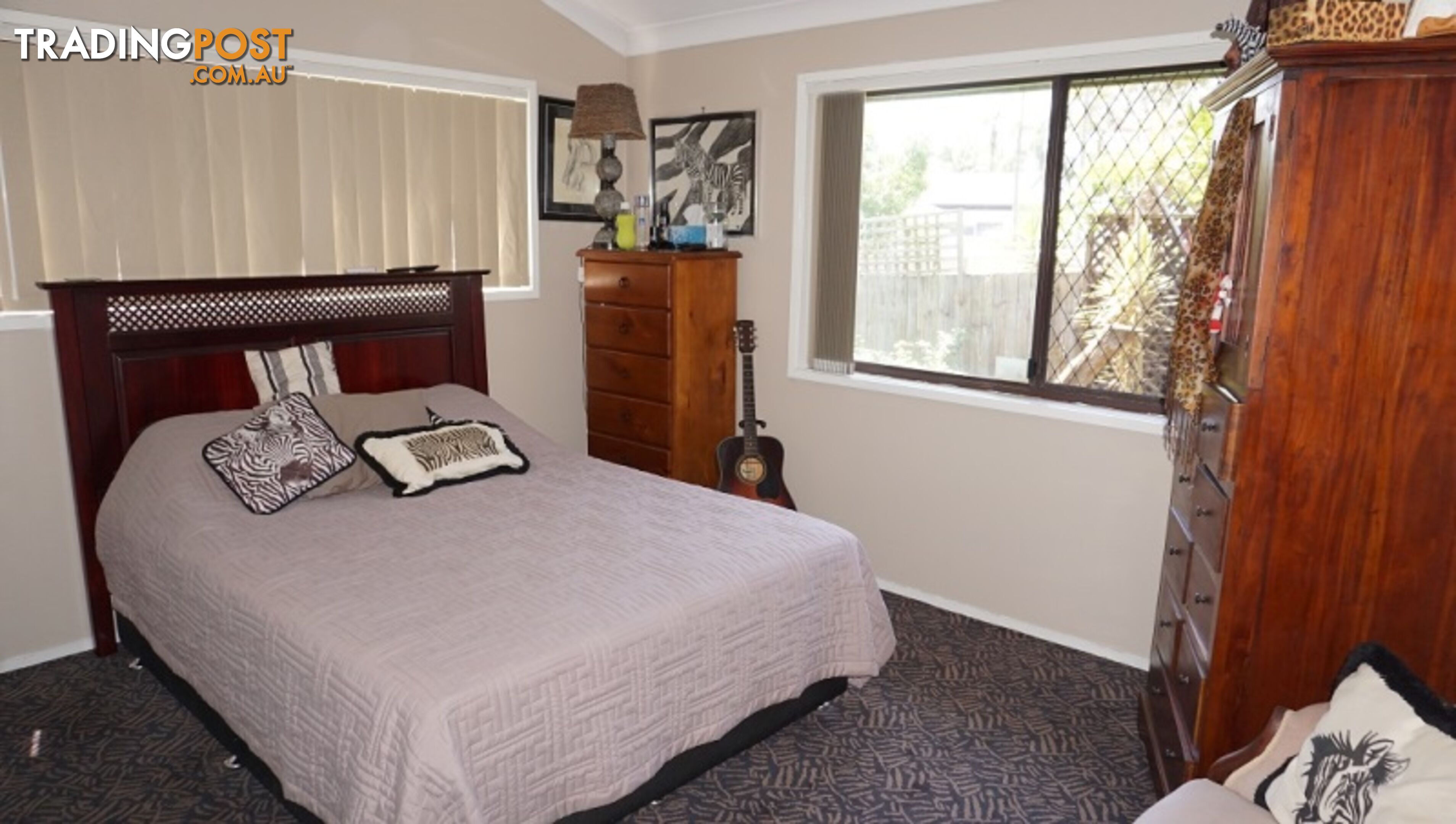 2/140 Oxley Drive PARADISE POINT QLD 4216