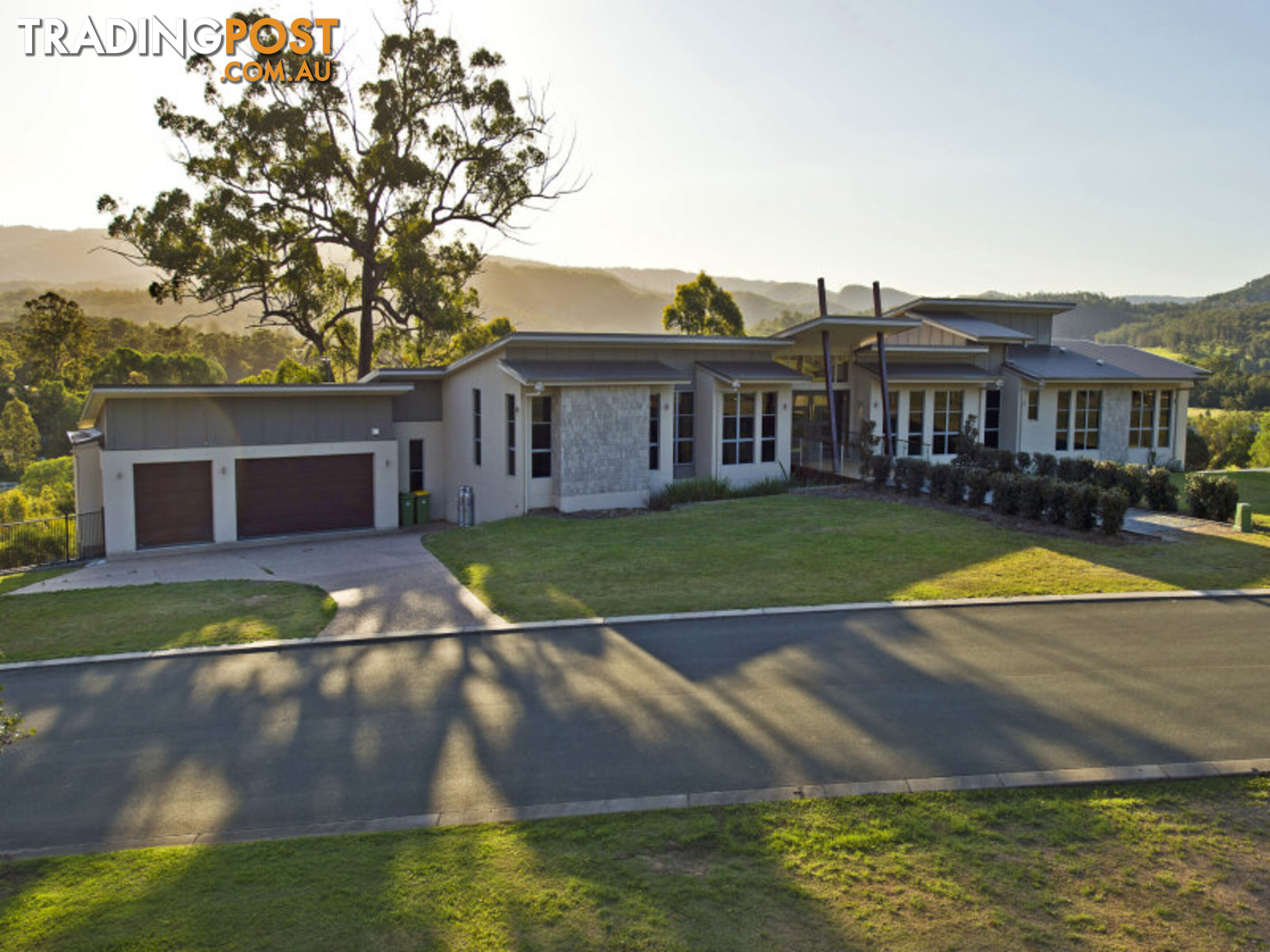 9 Huntington Drive MAUDSLAND QLD 4210