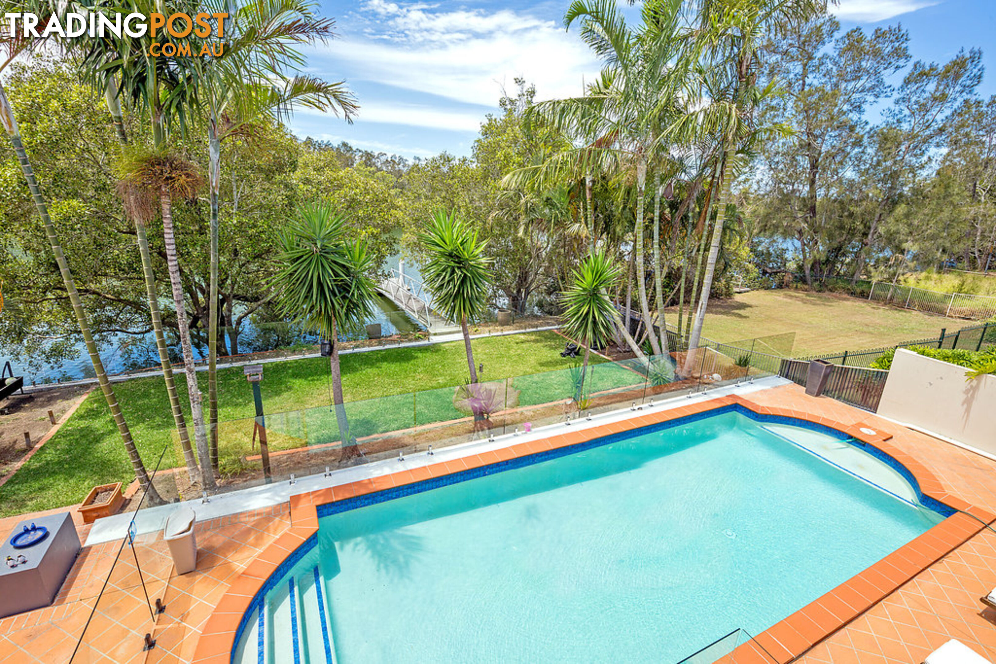 19 Tranquility Circuit HELENSVALE QLD 4212