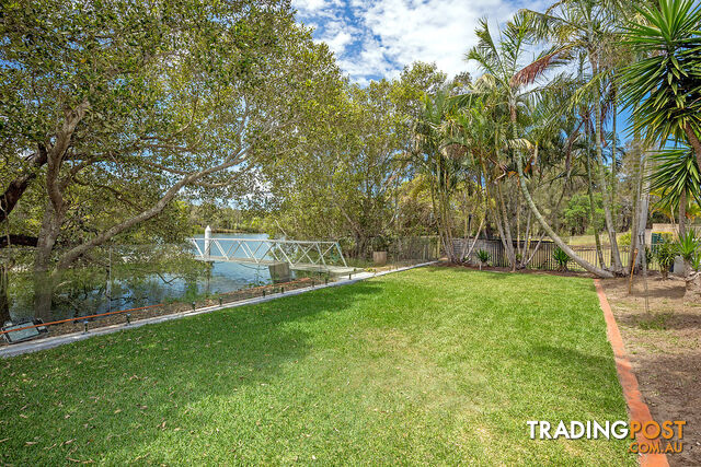 19 Tranquility Circuit HELENSVALE QLD 4212