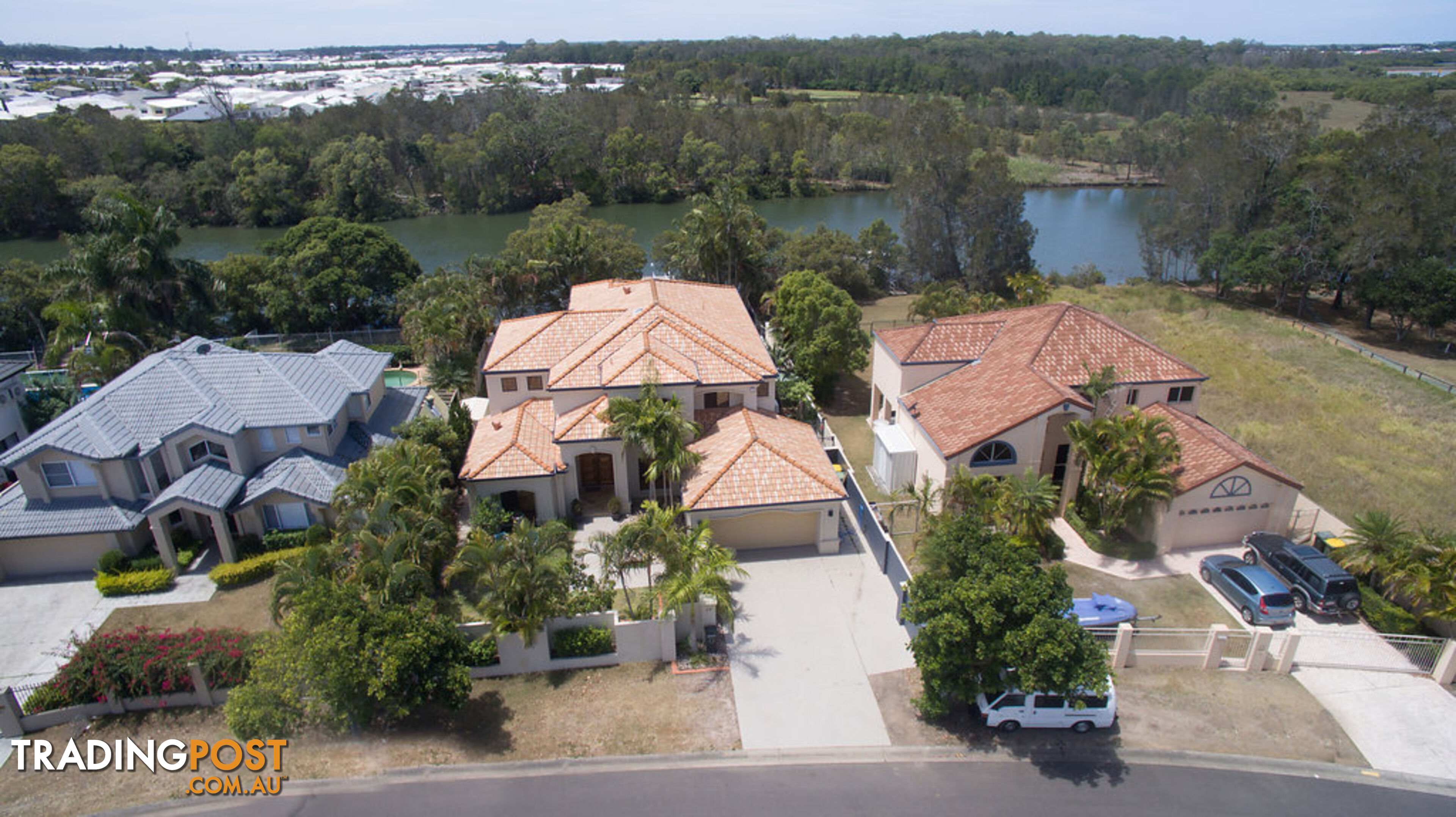 19 Tranquility Circuit HELENSVALE QLD 4212