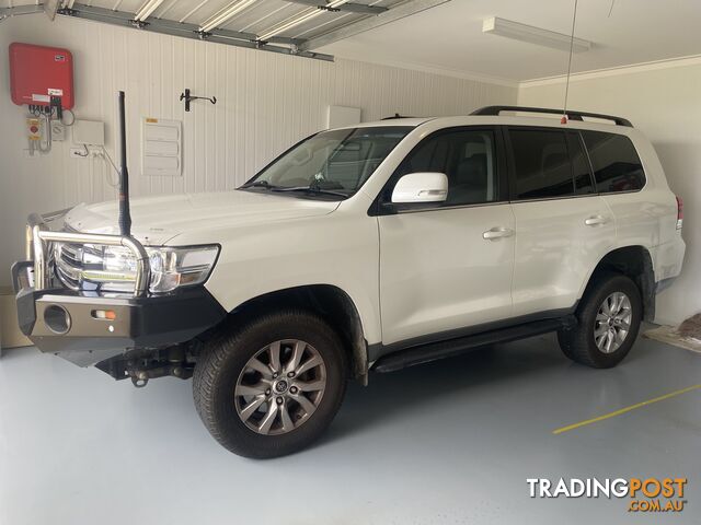 2018 Toyota Landcruiser Automatic